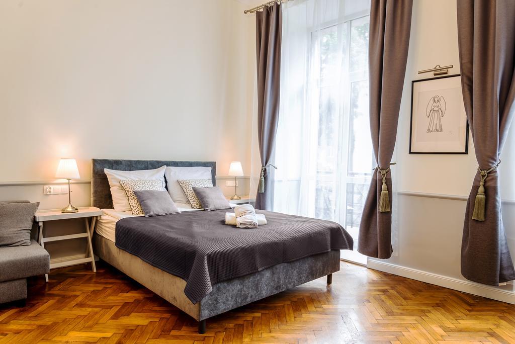 كراكوفيا Angel House Aparthotel المظهر الخارجي الصورة